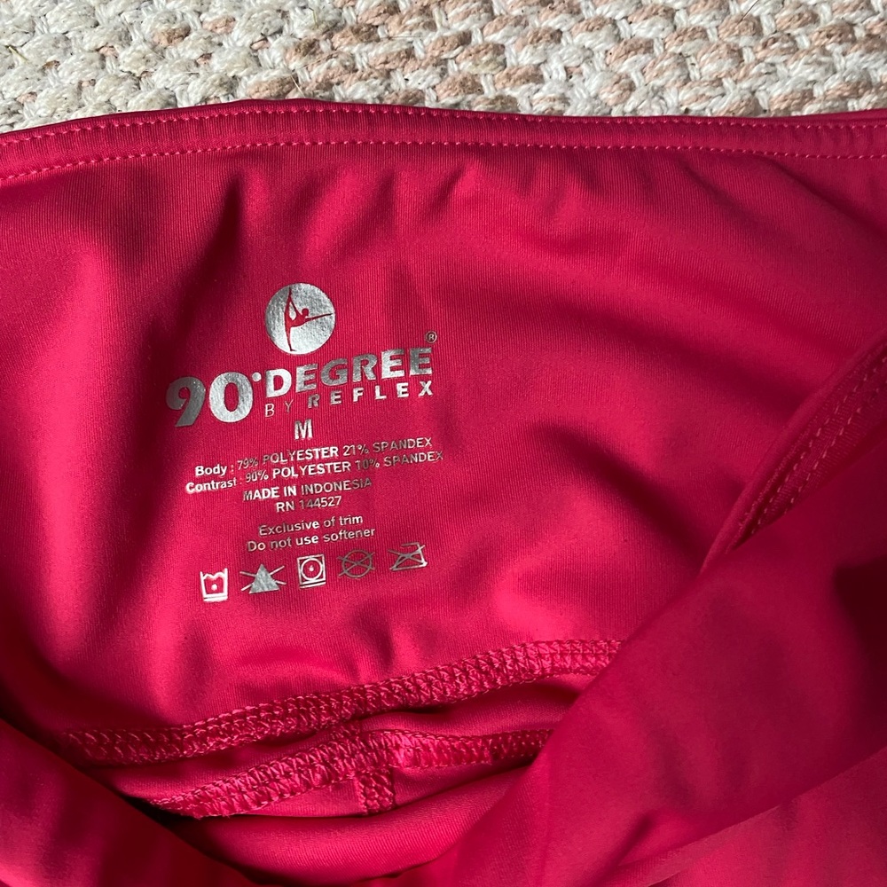Medium sized leggings